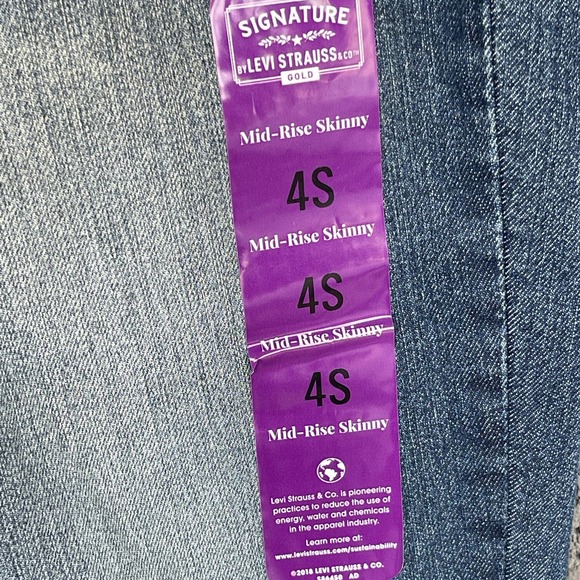 Levis Jeans Womens Size 4 Short Blue Signature Mid Rise Skinny Gold NEW - Picture 6 of 14